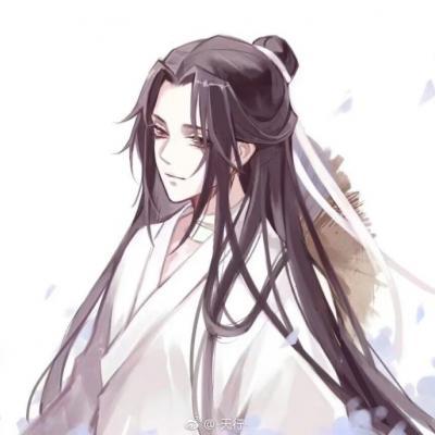 很多人给她寄旧衣服 只为留住思念